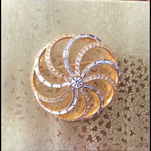 Vintage Rhinestone Brooch